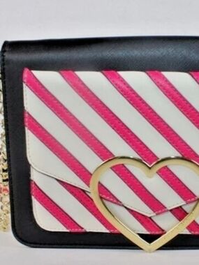 Women's Heart Accent Stripe Crossbody Bag - Pink & White
